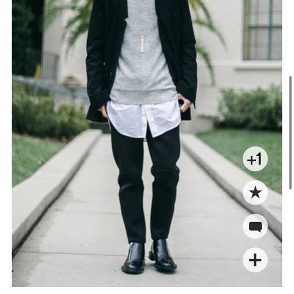 Saint Laurent Black Leather Ankle Boot - Picture 10 of 15